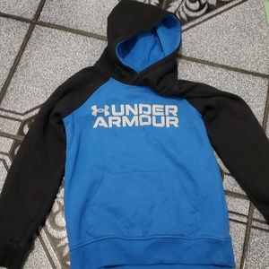 Boys underarmour sweater